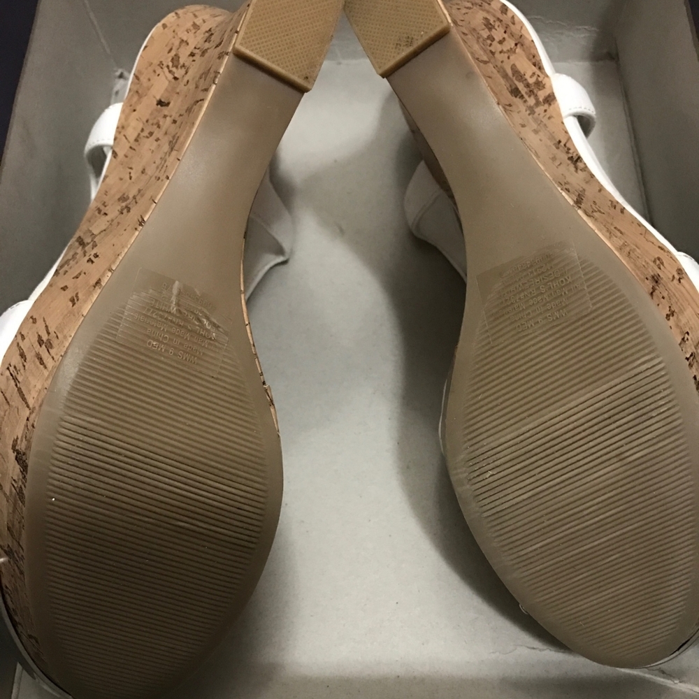 Summer Jennifer Lopez Cork Wedge Sandals - Picture 6 of 6
